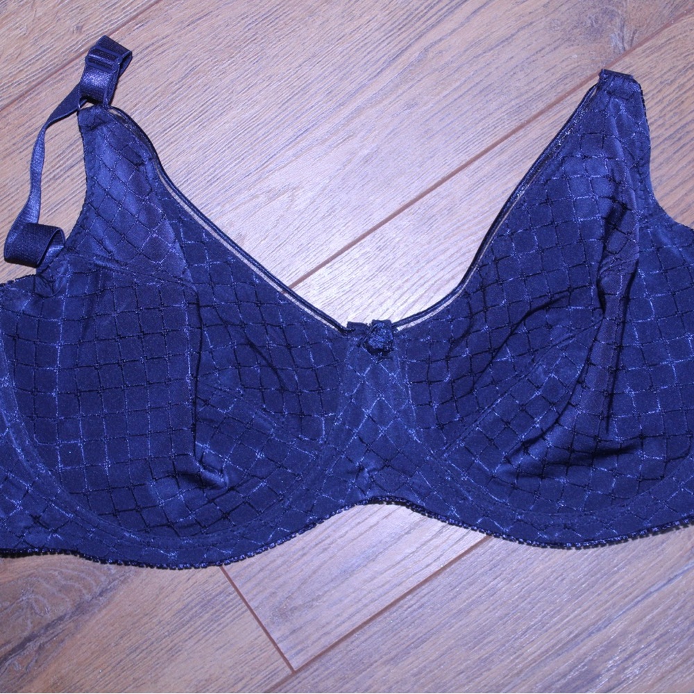 Delta Burke Dark Blue Bra 40DD